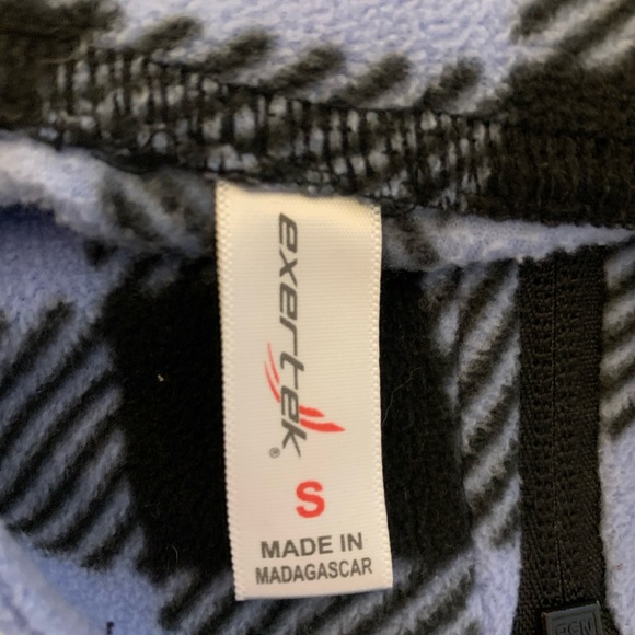 Periwinkle and Black Long Sleeved Zip Front Fleece Top Size Small - Picture 7 of 7